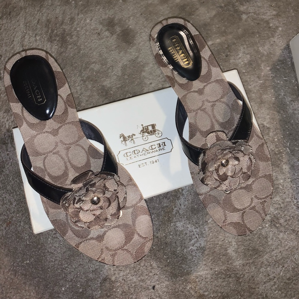 Coach flip flops